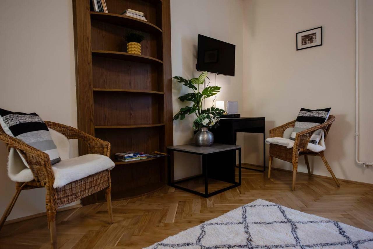 Viola Family Apartman Free Parking Beci Exterior foto
